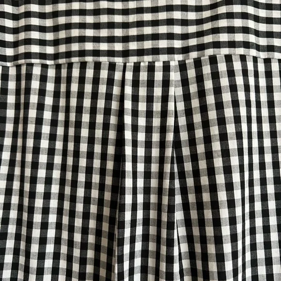 Black And White Blouse Who What Wear Mid Length Sleeve Ruffled Neckline Size L - Picture 7 of 11